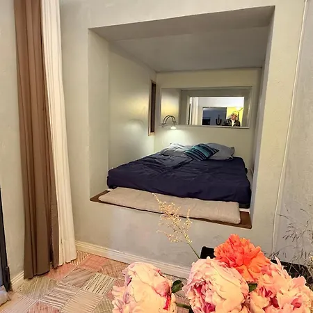 Le Cabanon Du Faron Dans Un Jardin Avec Son Petit Dejeuner Bed & Breakfast Toulon